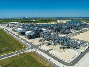 米国フリーポートLNG基地 Freeport LNG Development, L.P.提供