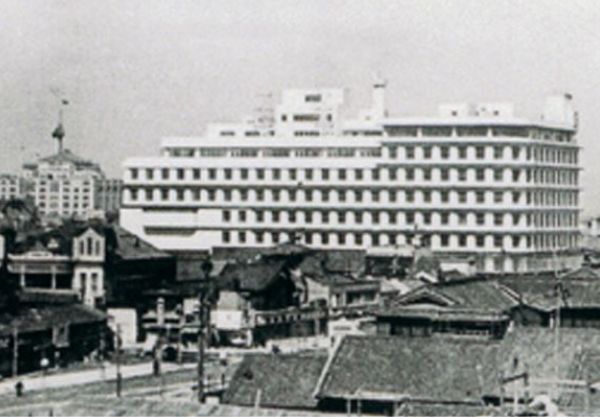 Osaka Gas Building (present-day South Building) completed