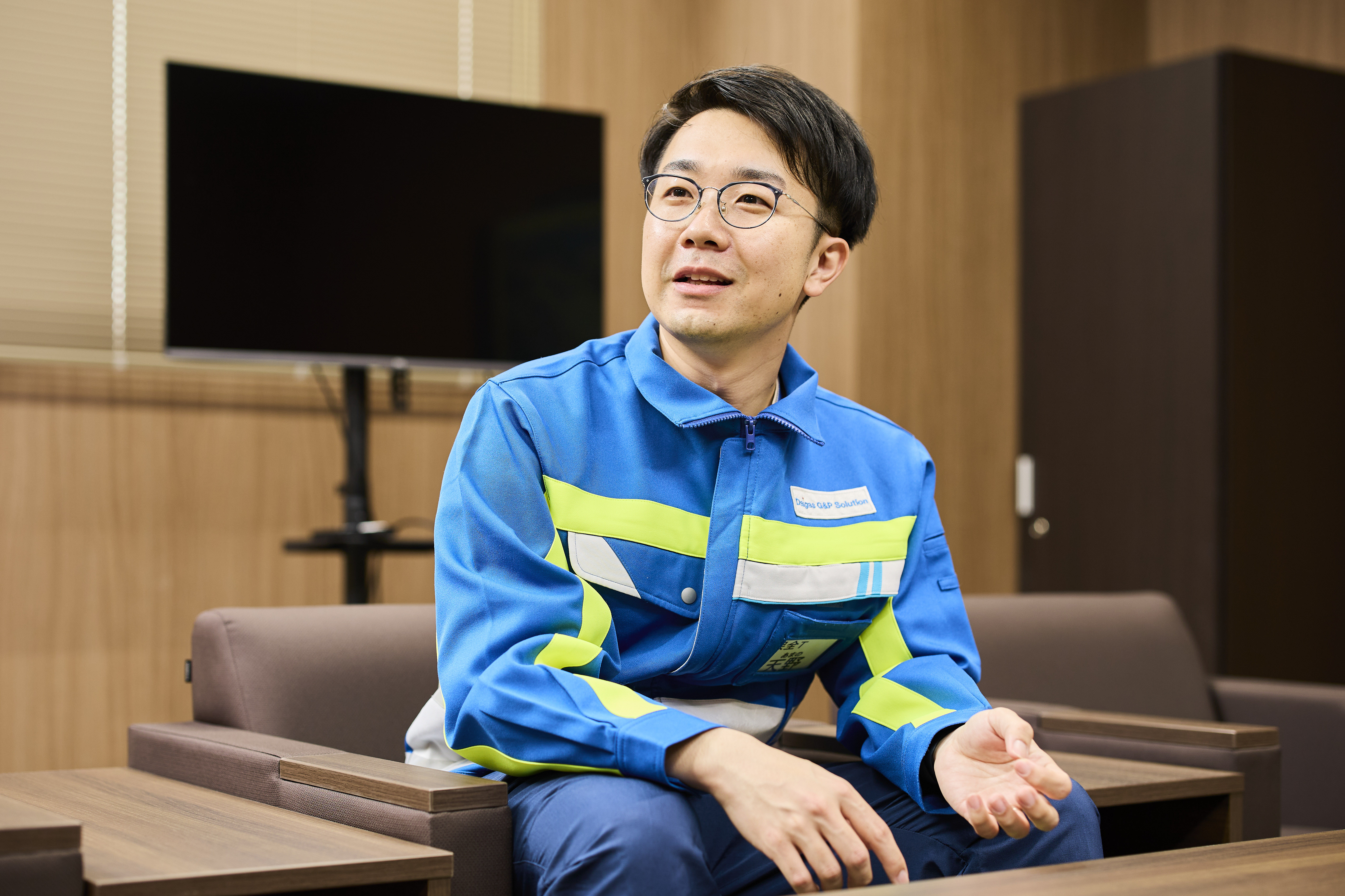 本発電所の特徴を語る天野