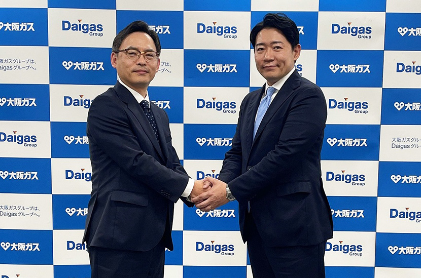 大阪ガス坂梨代表取締役副社長と日本アイ・ビー・エム村田取締役副社長執行役員